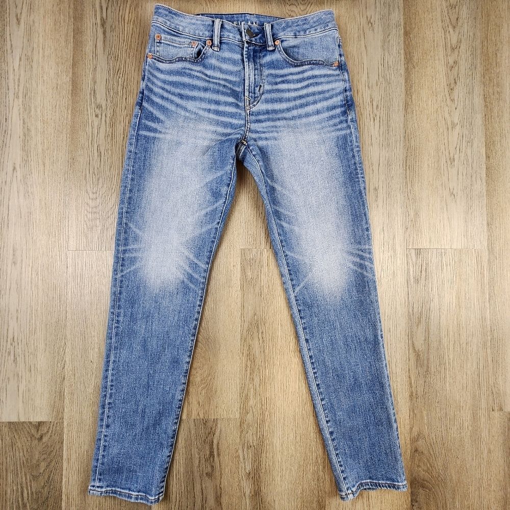 American Eagle Athletic Fit Jeans Size 29×32